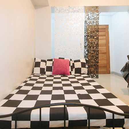 Budget Backpackers Transient House Near Naia By Reddoorz Pasay Eksteriør billede